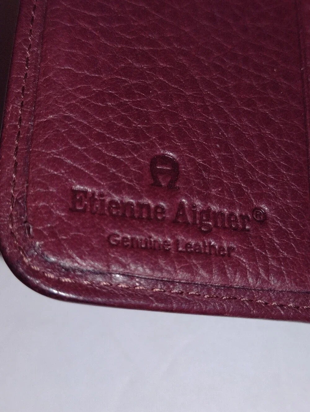 Etienne Aigner Genuine Leather Bi-Fold Wallet Oxblood Pebble Card Holder Logo - Picture 4 of 6